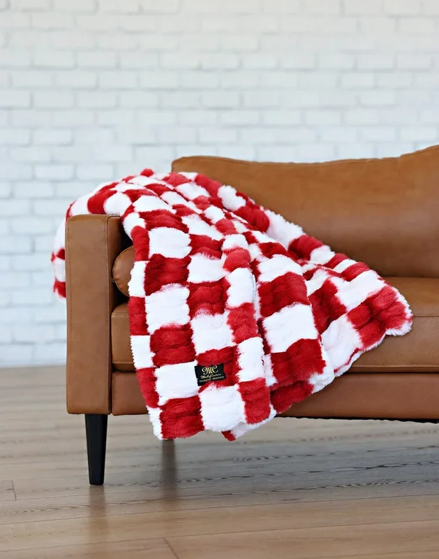 Hugs Churro Cherry Blanket