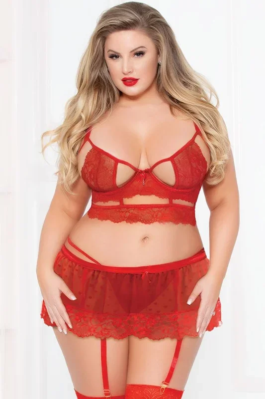 Jump a Beat Bra, Garter & Thong Set