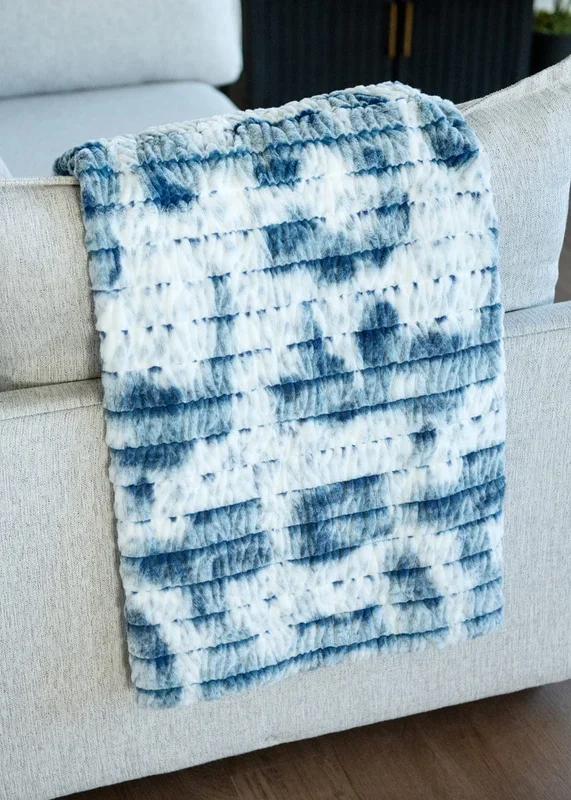 Sandra Plush Navy Blanket